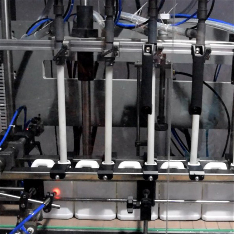 máy làm đầy chất lỏng ăn mòn